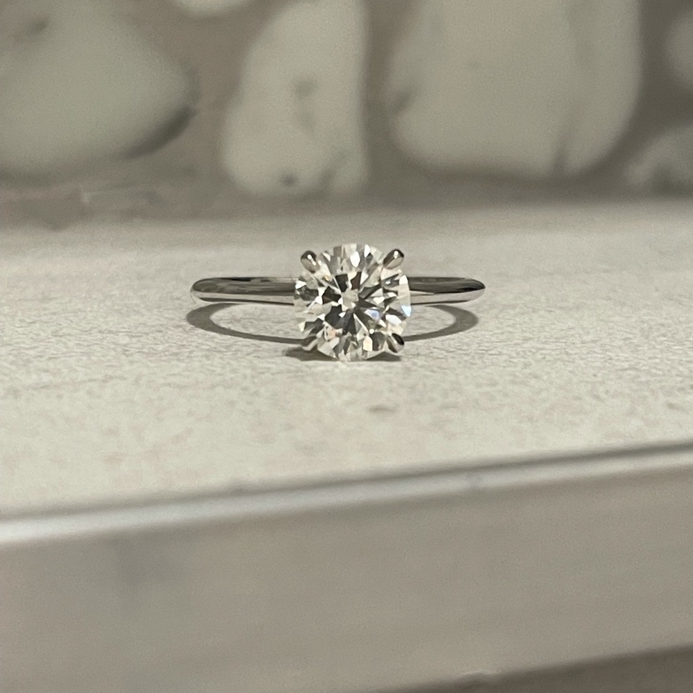1.9 CT DIAMOND SOLITAIRE